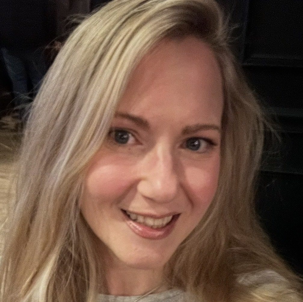 Maureen Sacket