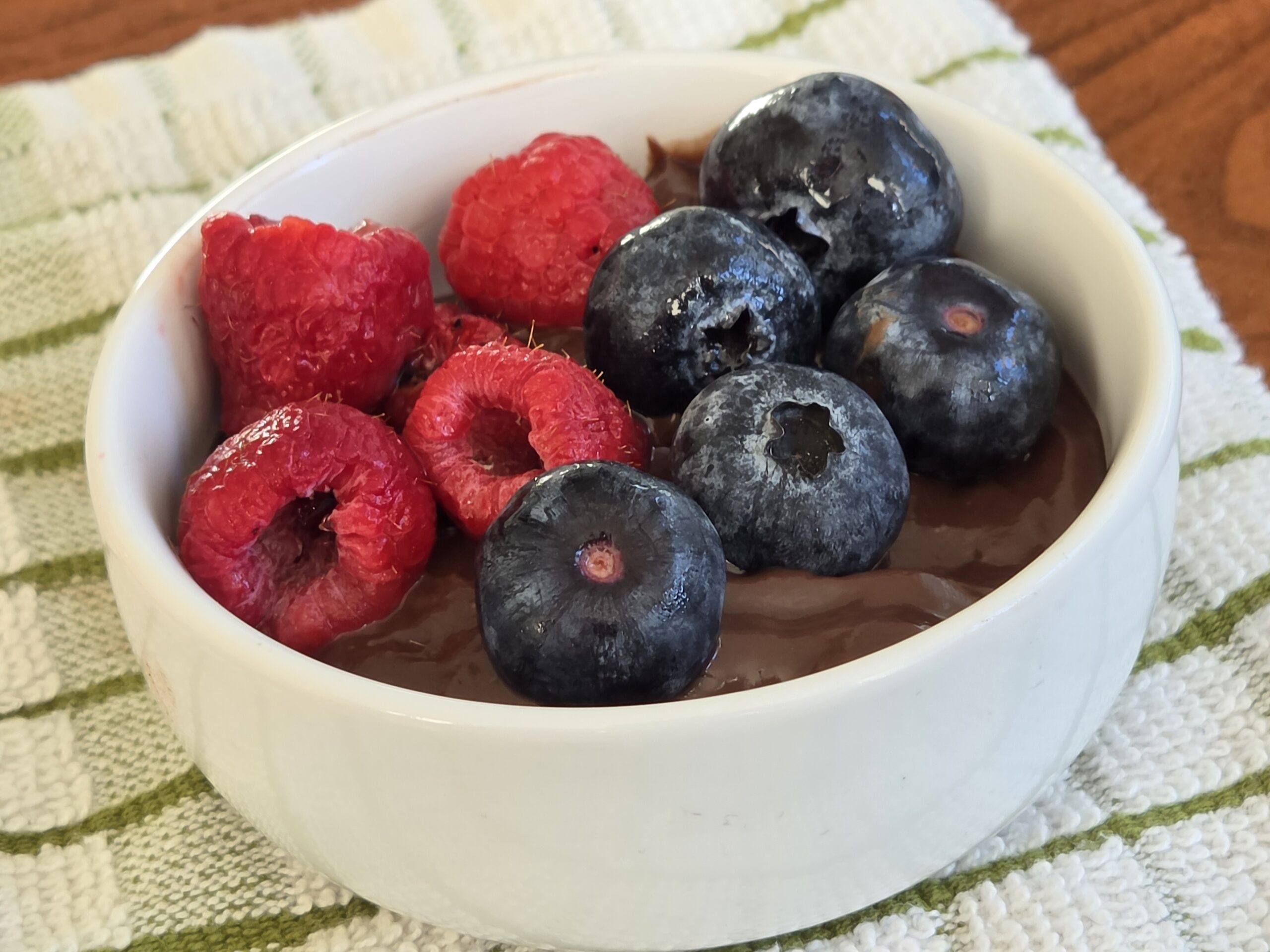 Protein Pudding with Berries